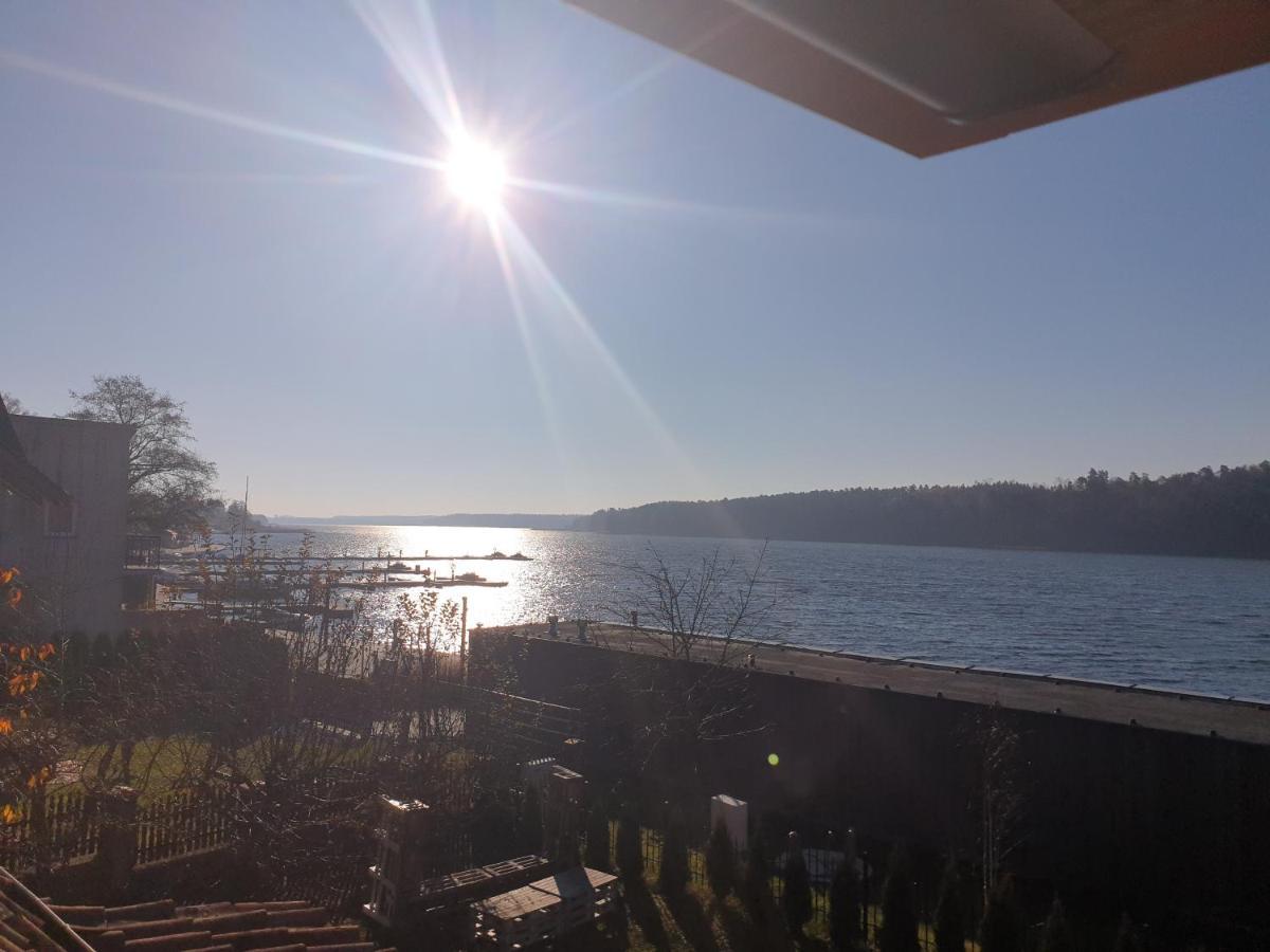 Dom Nad Jeziorem Mikolajki Eksteriør bilde